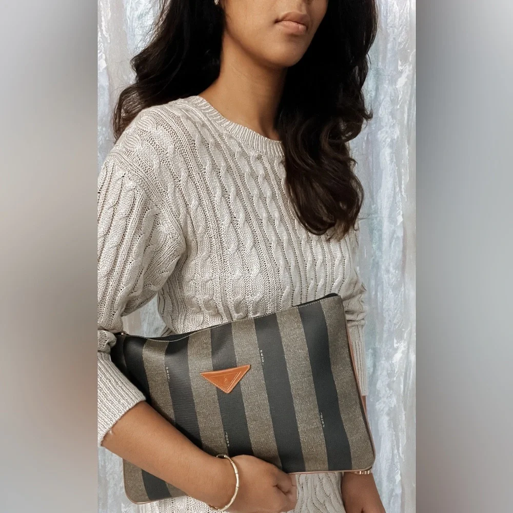 Fendi Pequin Portfolio Clutch with dustbag - Picture 2 of 14